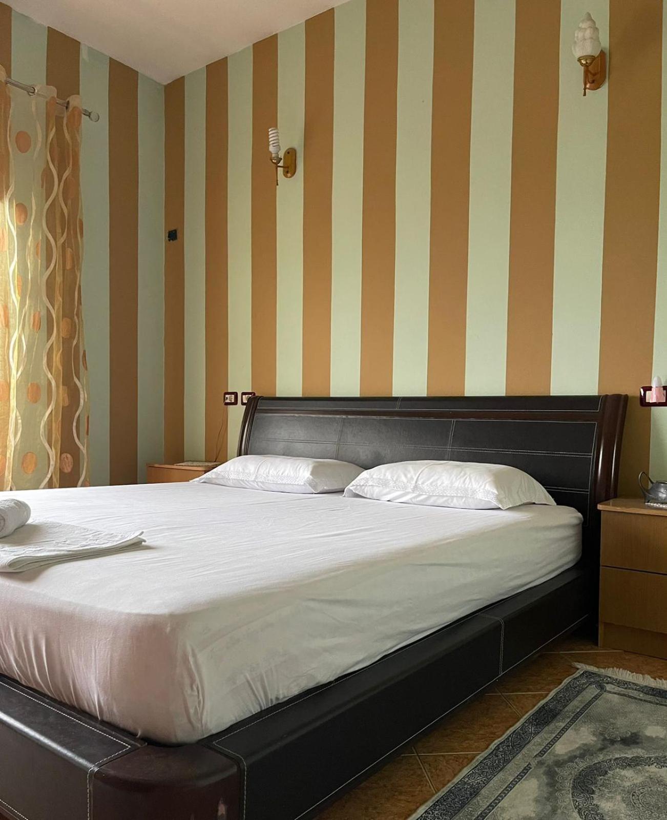 Guest House Lengo Гирокастра Экстерьер фото